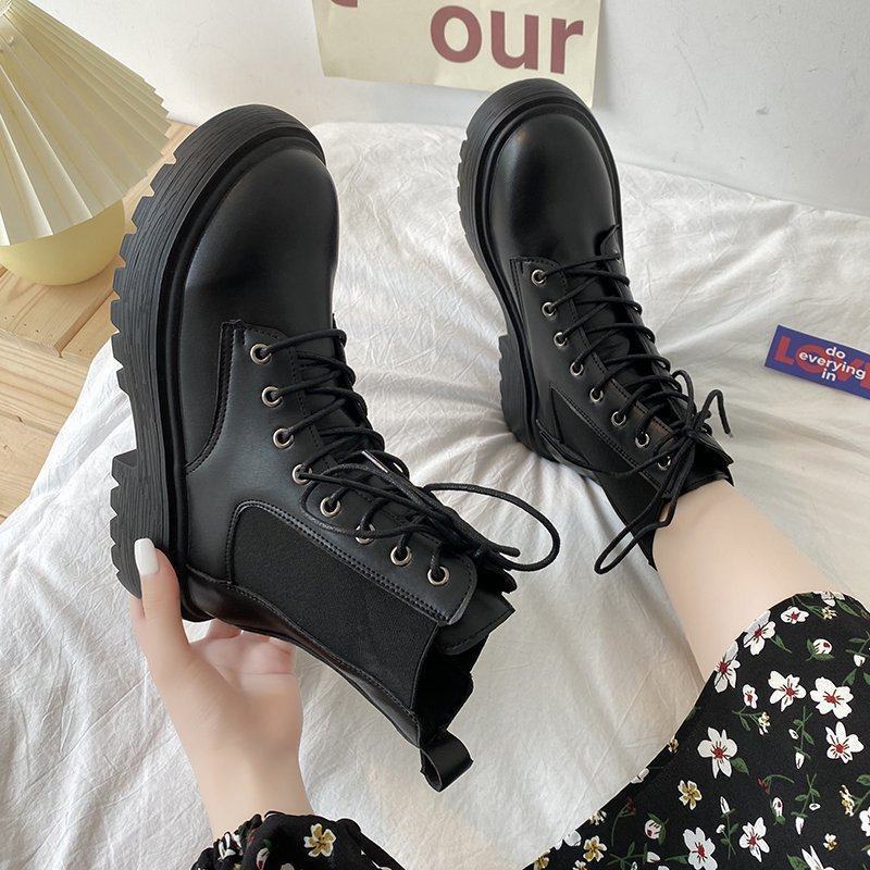 Bottines Martin Femme Tendance – Confortables, Antidérapantes & Style Moderne