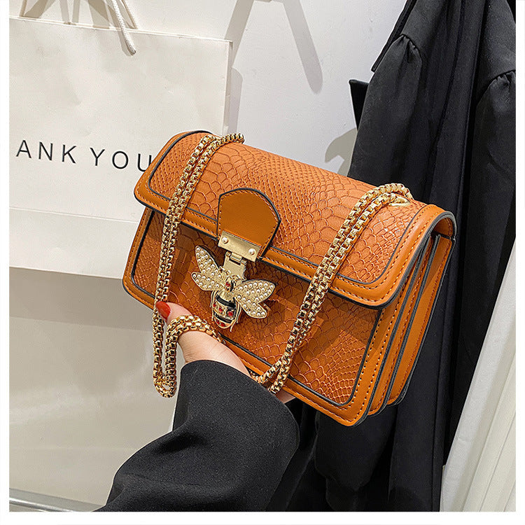 Sac Bandoulière Femme Tendance – Chaîne Élégante, Style Rétro et Urbain