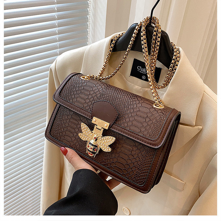 Sac Bandoulière Femme Tendance – Chaîne Élégante, Style Rétro et Urbain