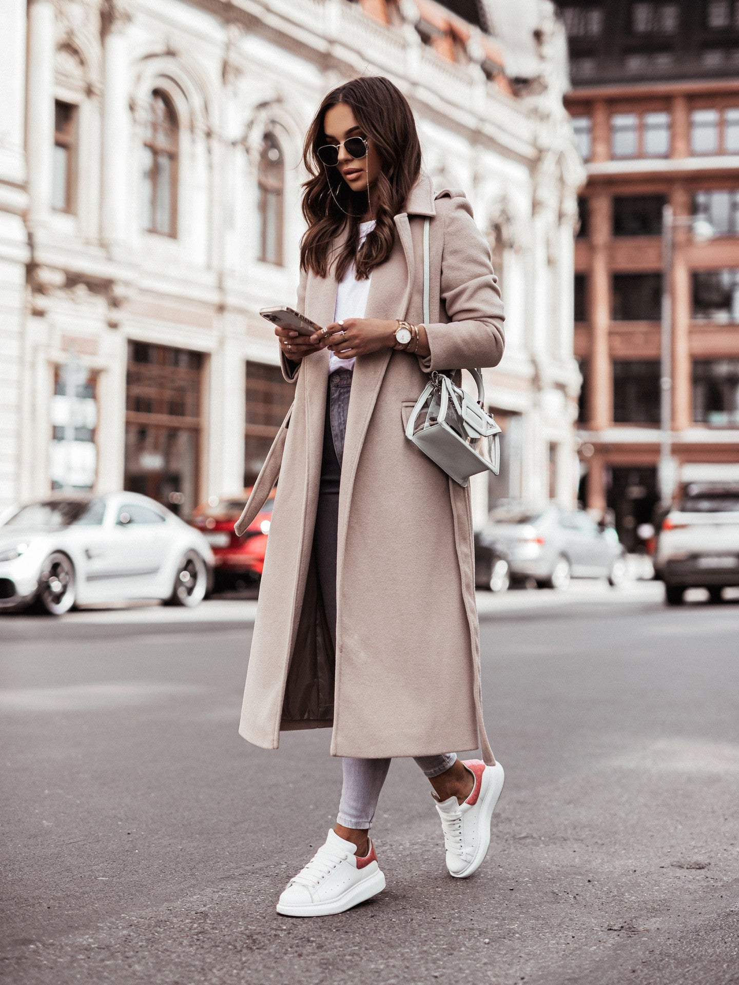 Manteau Femme Laine Élégant – Col V à Revers, Ceinturé, Manches Longues