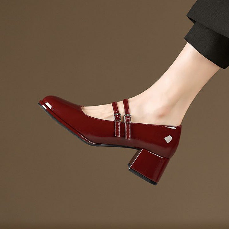 Chaussures Femme en Cuir Souple – Talon Épais, Coupé Bas, Boucle