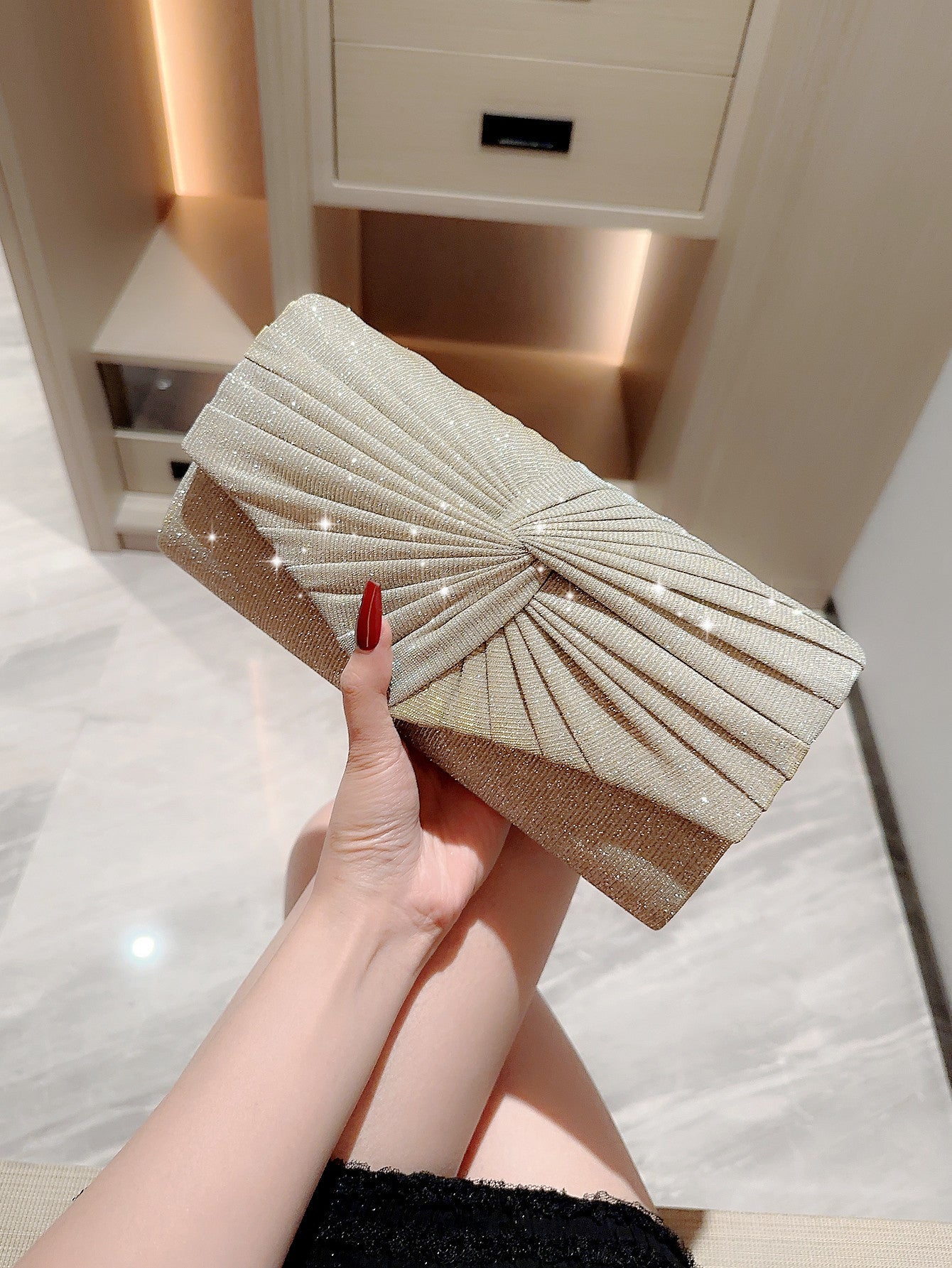 Pochette de Soirée Femme – Sac Banquet Élégant en Tissage, Format Horizontal