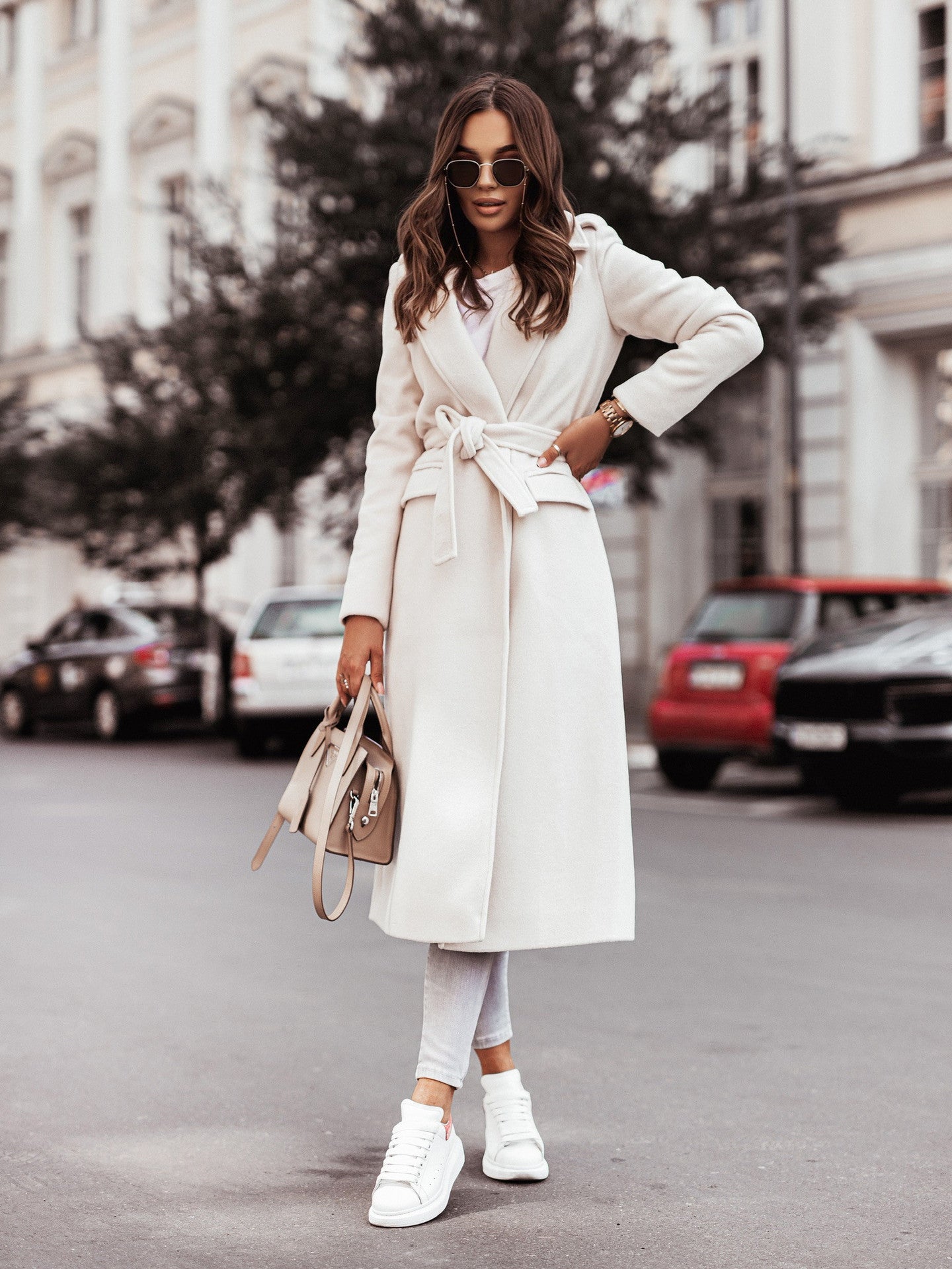 Manteau Femme Laine Élégant – Col V à Revers, Ceinturé, Manches Longues