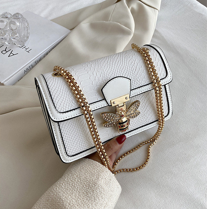 Sac Bandoulière Femme Tendance – Chaîne Élégante, Style Rétro et Urbain