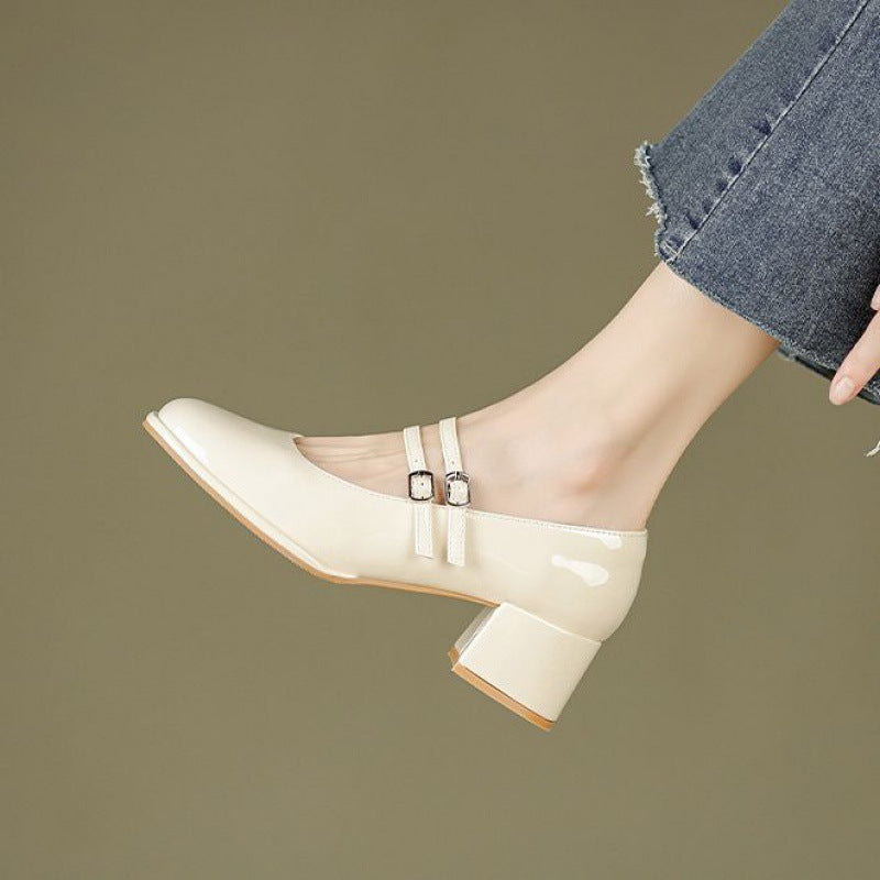 Chaussures Femme en Cuir Souple – Talon Épais, Coupé Bas, Boucle