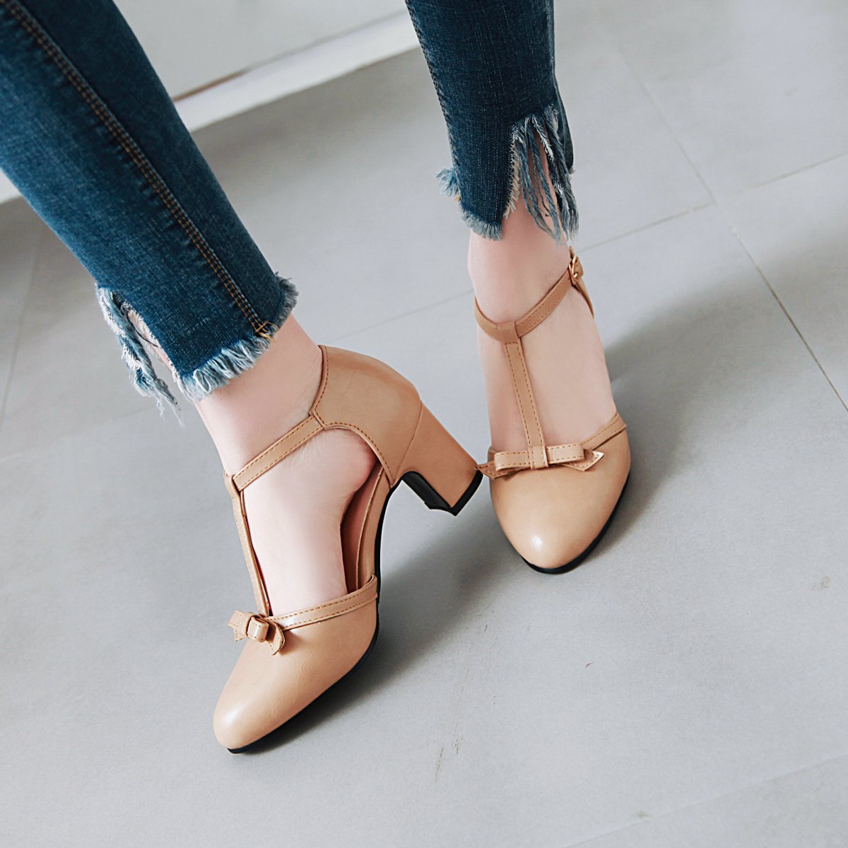 Sandales Femme Printemps/Été – Talon Épais, Bout Rond, Style Élégant avec Nœud