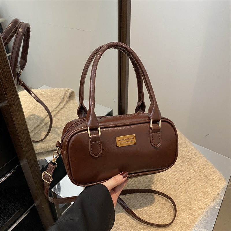 Retro Chic Commuter Messenger Bag – Portable, Stylish & Functional