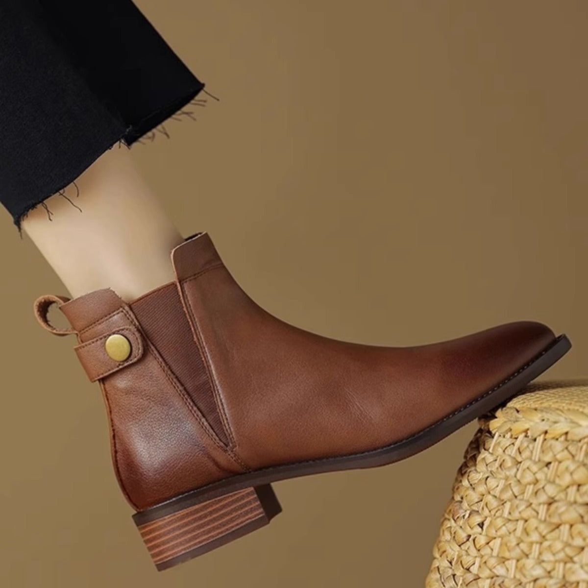 Bottines Chelsea Femme en Cuir Doux et Velours – Talon Plat, Bout Rond, Confort & Élégance