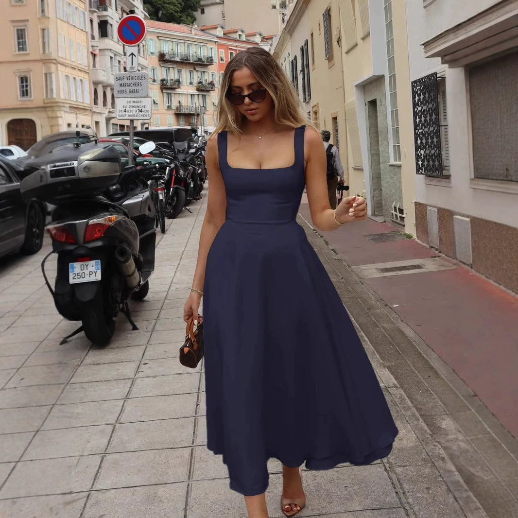 Robe Longue à Bretelles Col Carré – Taille Haute Ajustée, Sans Manches