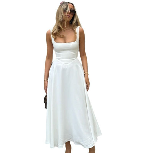 Robe Longue à Bretelles Col Carré – Taille Haute Ajustée, Sans Manches