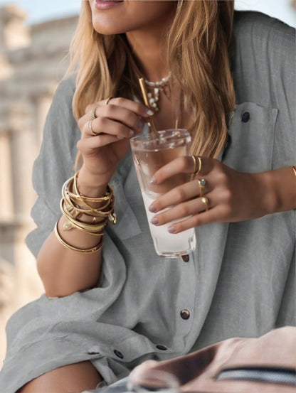 Chemise Femme Minimaliste – Manches Longues, Boutons, Couleur Unie